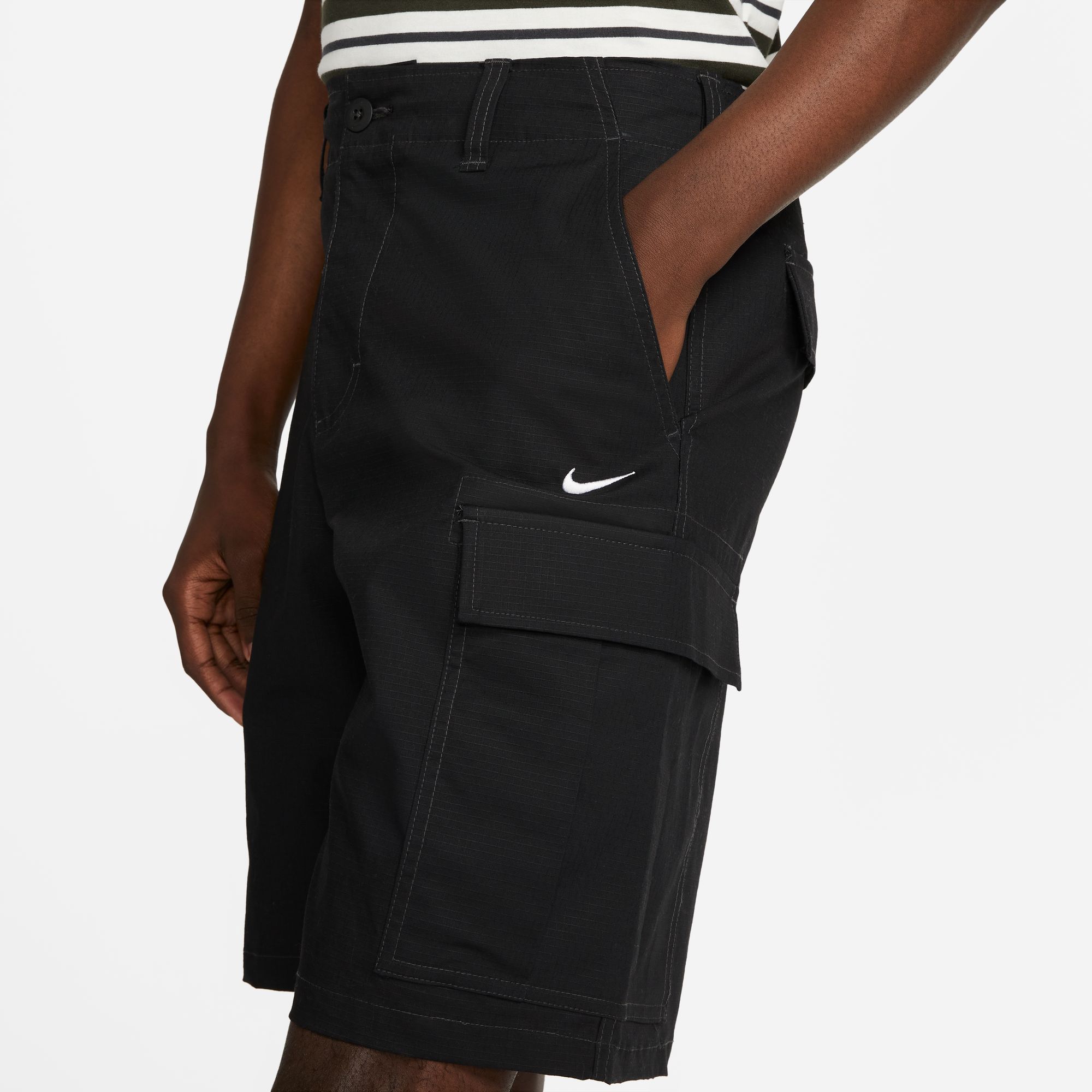 Nike SB Skate Cargo Shorts Black 01